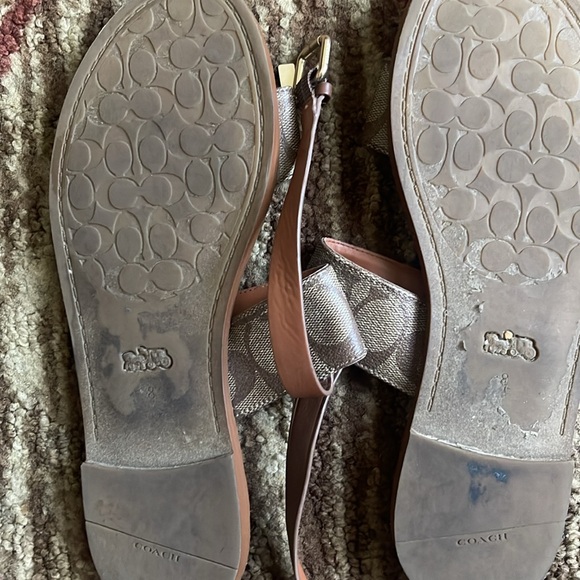 Coach sandal In Signature Canvas. - Picture 7 of 9